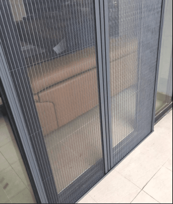Cửa lưới chống côn trùng